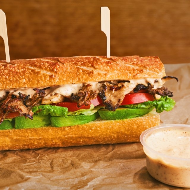 Louisianský Po´Boy sendvič s hlívou a Old Bay majonézou