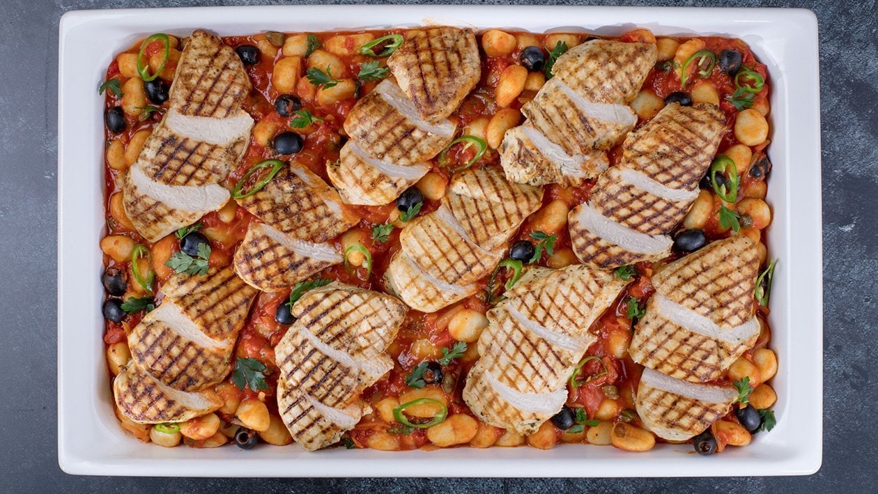 Grilovaná kuřecí prsíčka s omáčkou Marinara a gnocchi –  