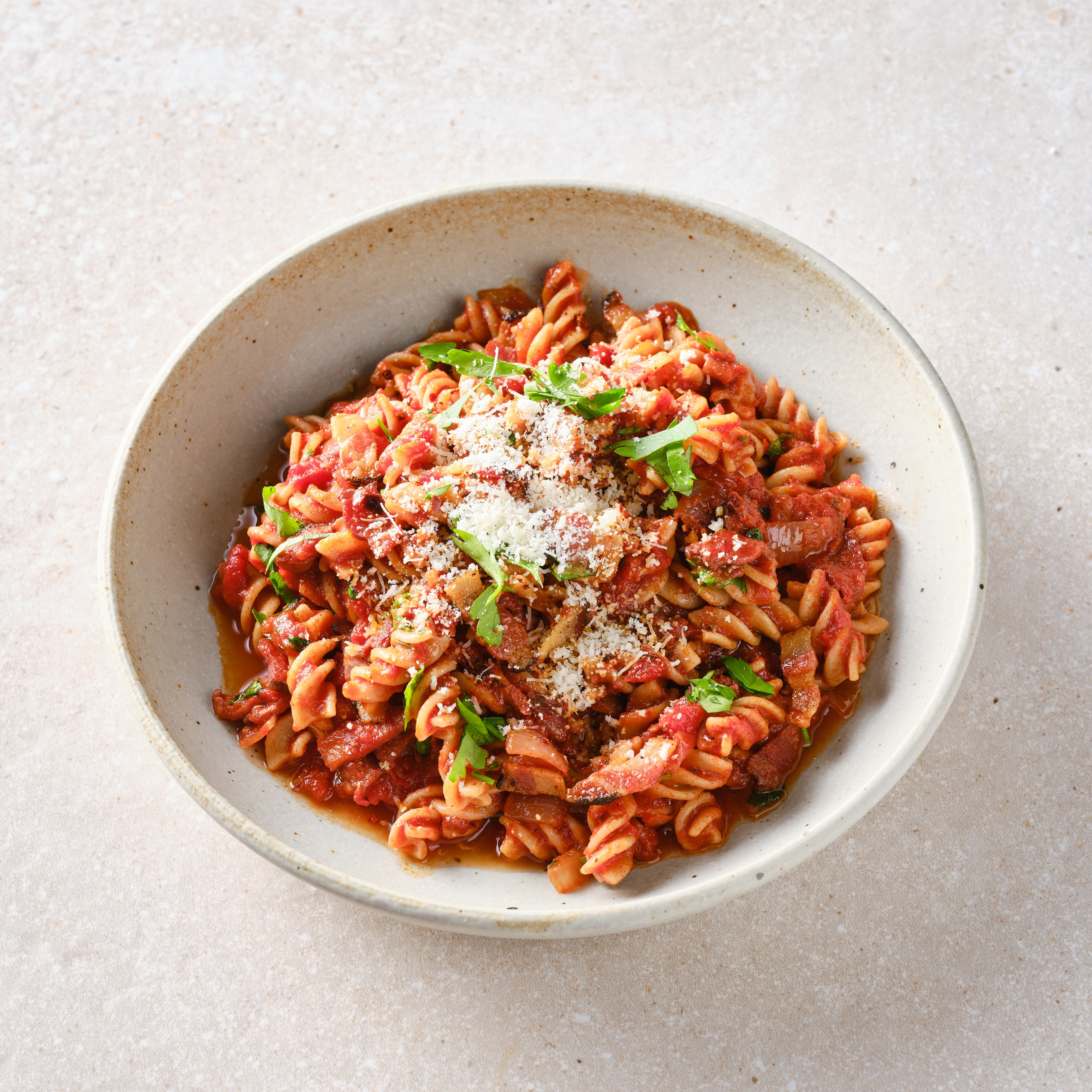 Celozrnné fusilli Amatriciana