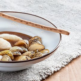 Cibulačka s krupicovými noky Cibulačka s krupicovými noky