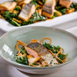 Losos s citrónovo-pepřovou omáčkou