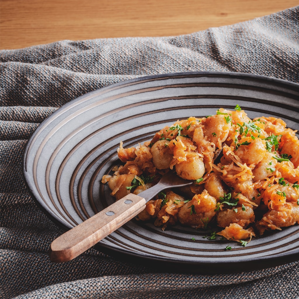 OPEČENÉ NOKY S KYSANÝM ZELÍM