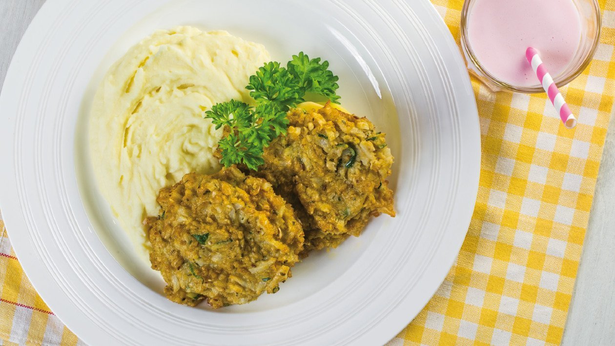 Pečené květákovo-cuketové placičky s bramborovou kaší – - Recept Pečené květákovo-cuketové placičky s bramborovou kaší – - Recept