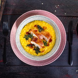Rizoto s grilovaným kuřetem a sýrem cheddar Rizoto s grilovaným kuřetem a sýrem cheddar