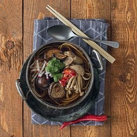 Veganská houbová Ramen polévka