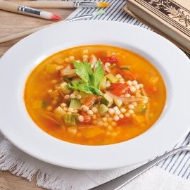 Zeleninová polévka Minestrone Zeleninová polévka Minestrone