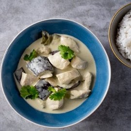 Zelené kari s kuřetem