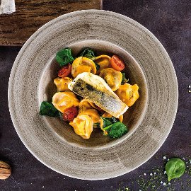 Tortellini se špenátem, candátem a citronovou omáčkou Tortellini se špenátem, candátem a citronovou omáčkou