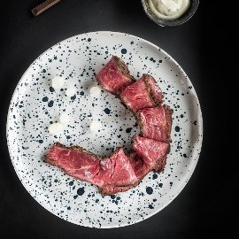 Pečený Roastbeef s tatarskou omáčkou Pečený Roastbeef s tatarskou omáčkou