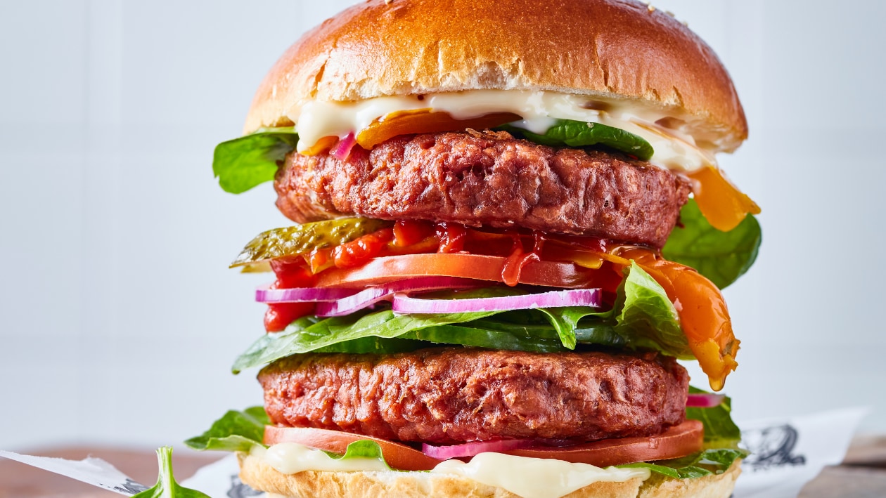 Dvoupatrový veganský burger –  