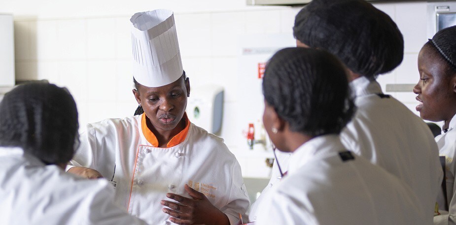 Inovace nabídky - Take away tématické jídelní boxy 