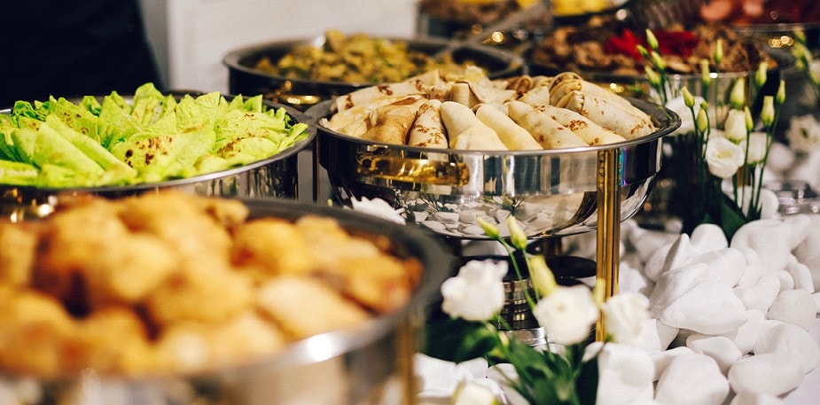 Bezodpadový catering — jak motivovat vaše hosty, aby neplýtvali jídlem?