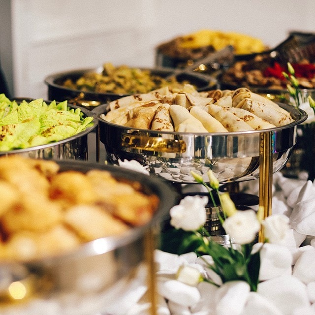 Bezodpadový catering — jak motivovat vaše hosty, aby neplýtvali jídlem?