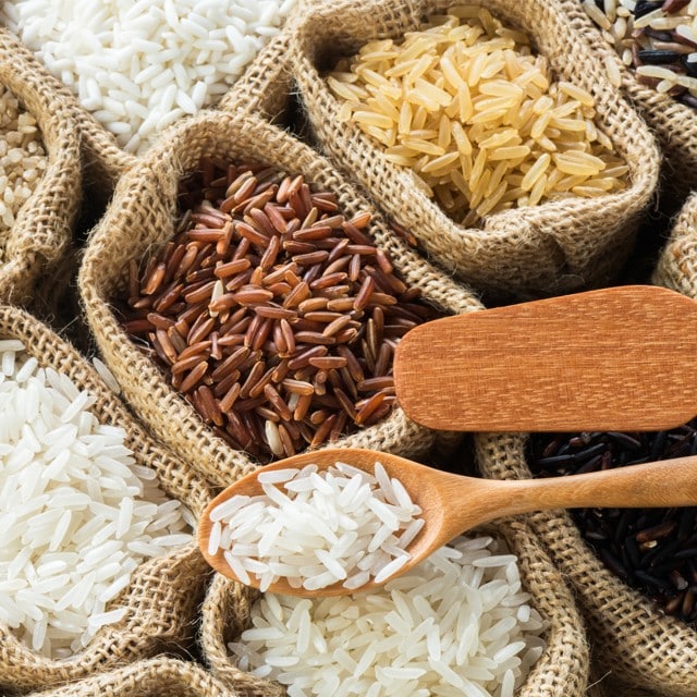 Jaké jsou výhody rýžovaru v profesionální kuchyni? 