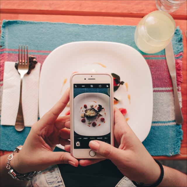 Jak spravovat profil restaurace na Facebooku a Instagramu?